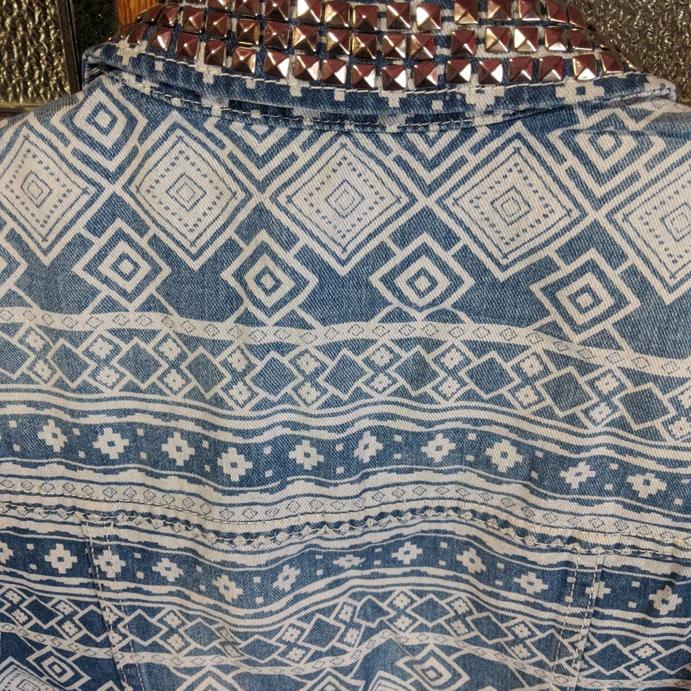 Studded Punk Collar Jean Vest - Picture 4 of 5